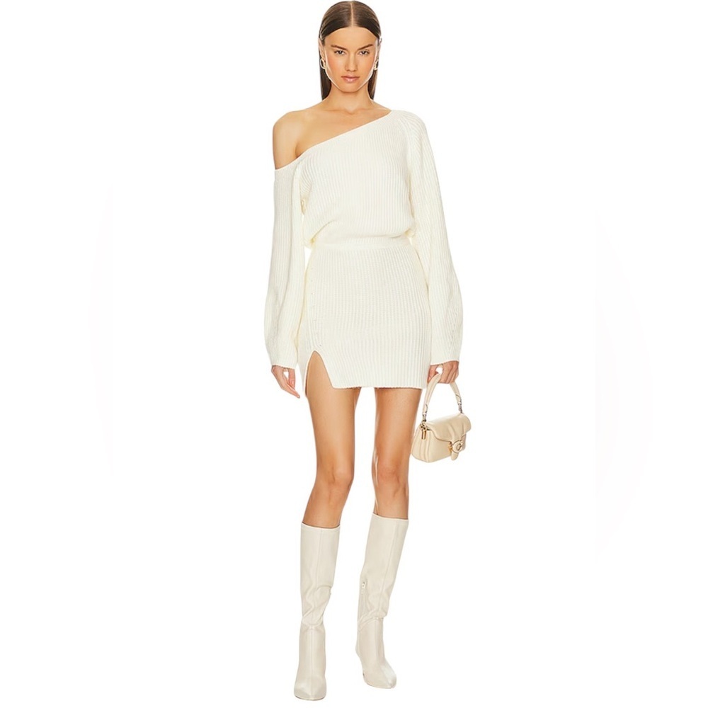 Lovers and Friends Revolve Makya Off Shoulder Sweater Mini Dress in Cream Size S - Picture 10 of 10